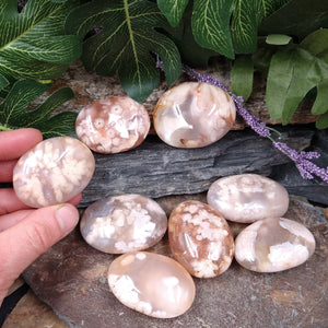 AG-311C Small Flower Agate Palm Stones