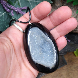 AG-366 Agate druze Pendant