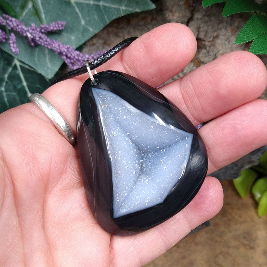 AG-367 Agate druze Pendant