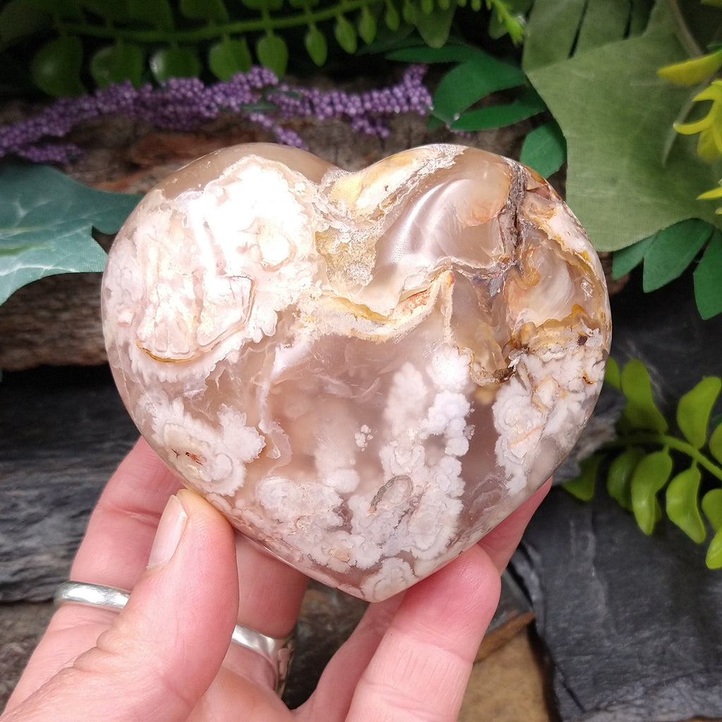 BB-52 Flower Agate Heart