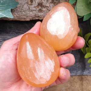 BB-68 Peach Selenite Egg