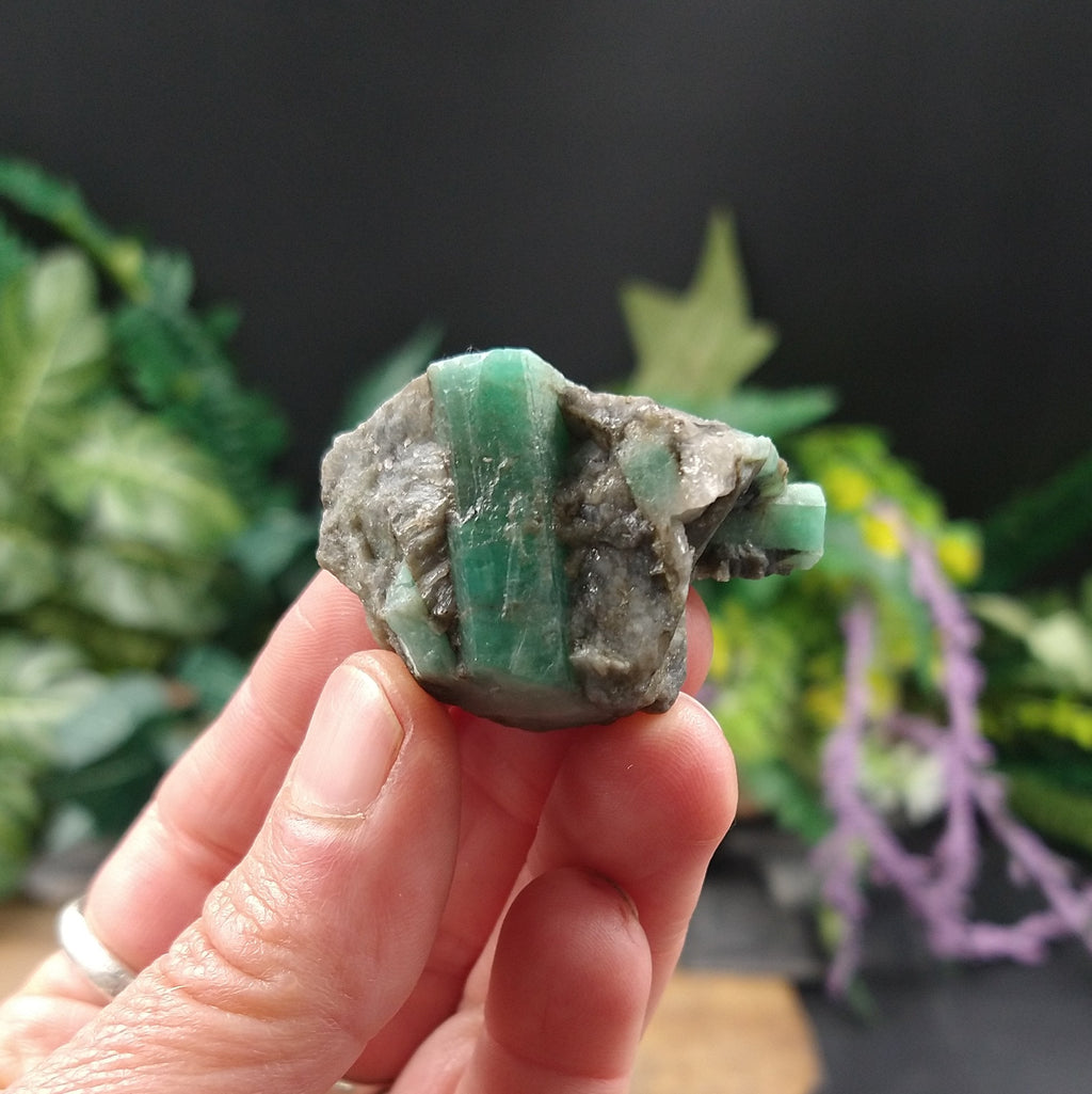 EM-414 Emerald specimen