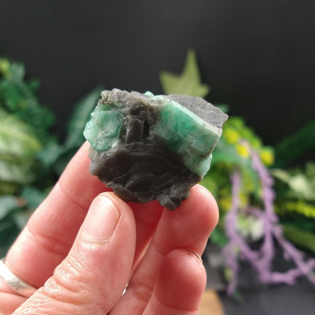 EM-415 Emerald specimen