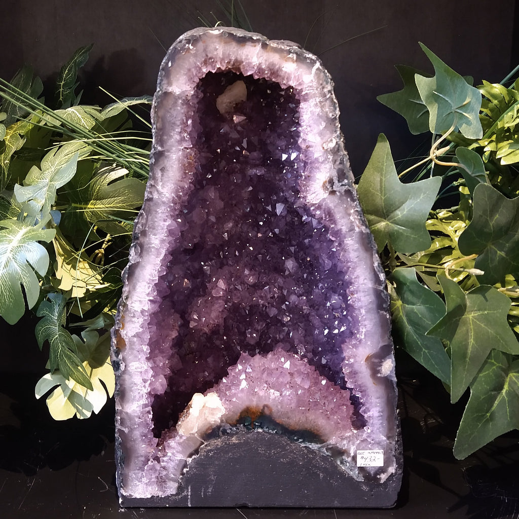 GEO-AM14401 Amethyst Geode