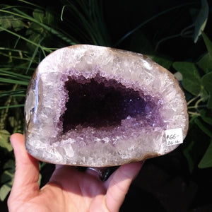 GEO-AM2 Amethyst Geode