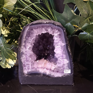 GEO-AM4601 Amethyst Geode