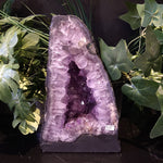 GEO-AM8601 Amethyst Geode