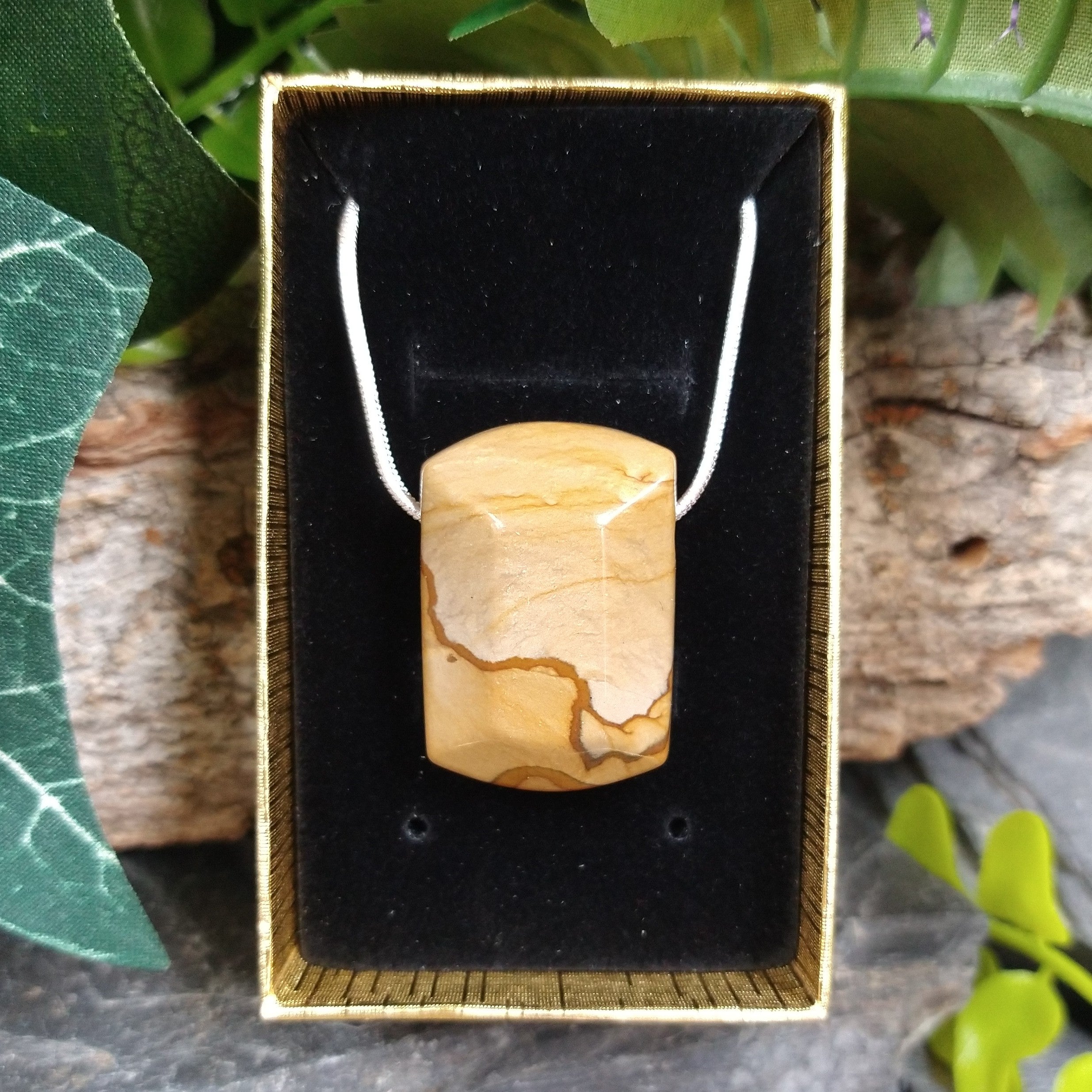 JSP-98 Picture Jasper Pendant