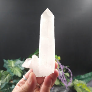 Q-5246 Quartz Crystal from China