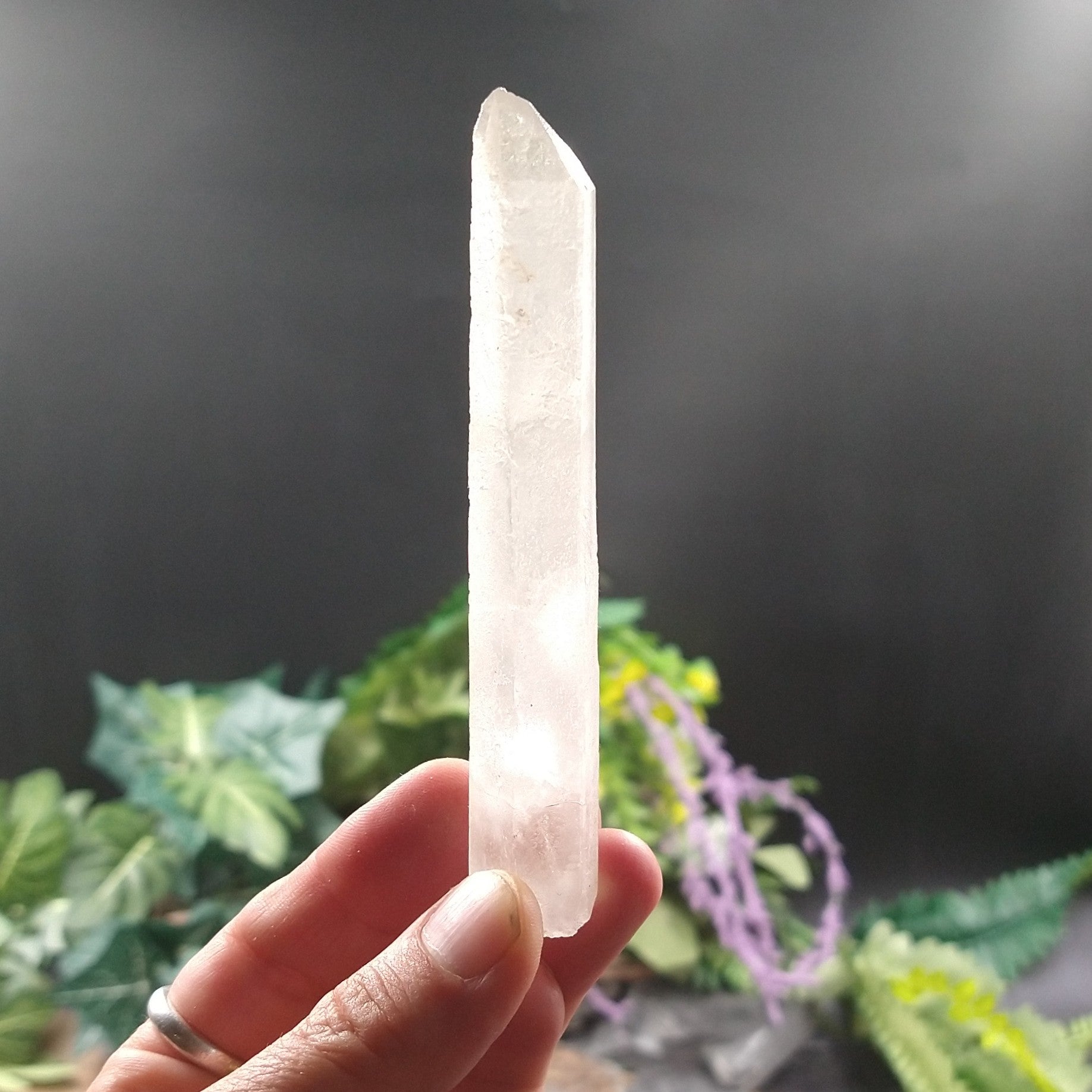 Q-5249 Quartz Crystal from China