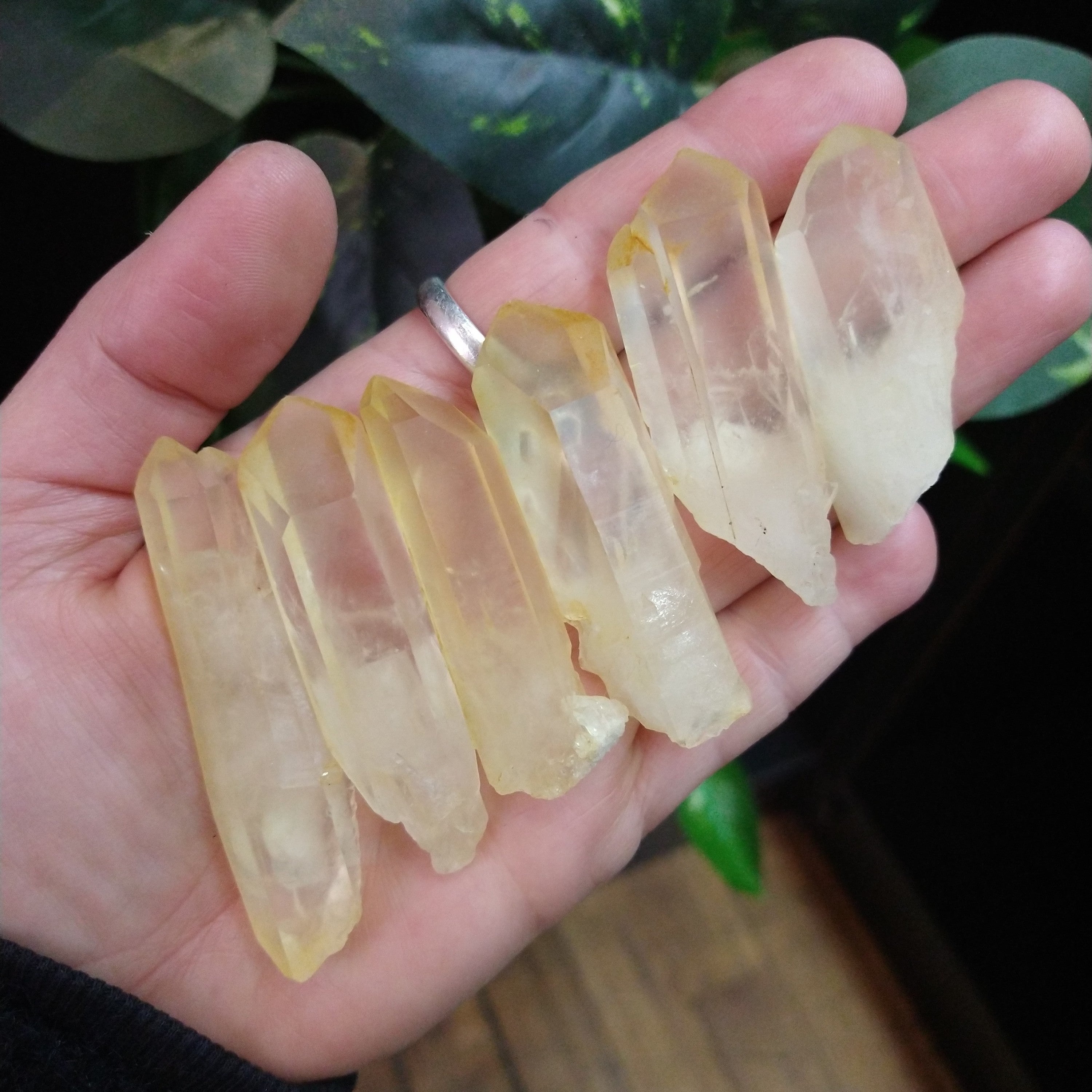 Q-5352 Yellow Quartz