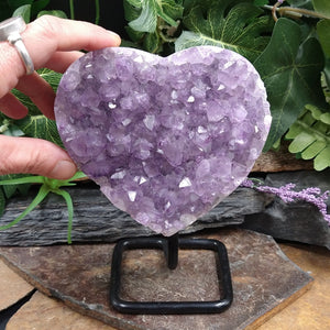 AM-2188 Amethyst Heart with Stand