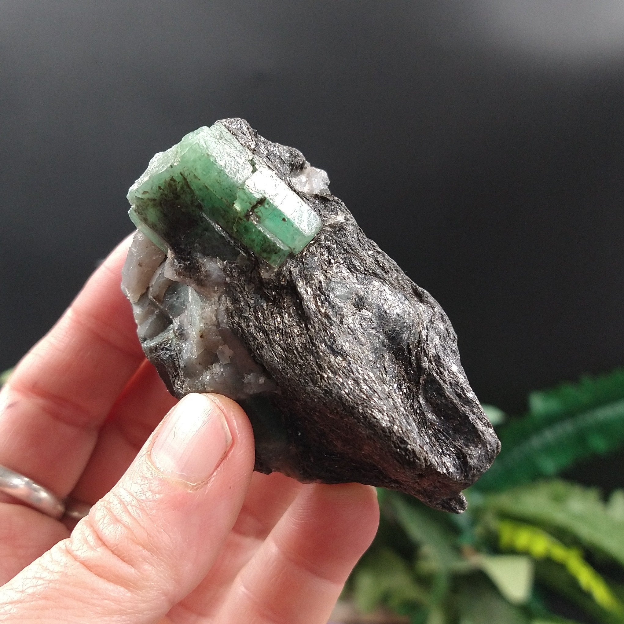 EM-381 Emerald specimen