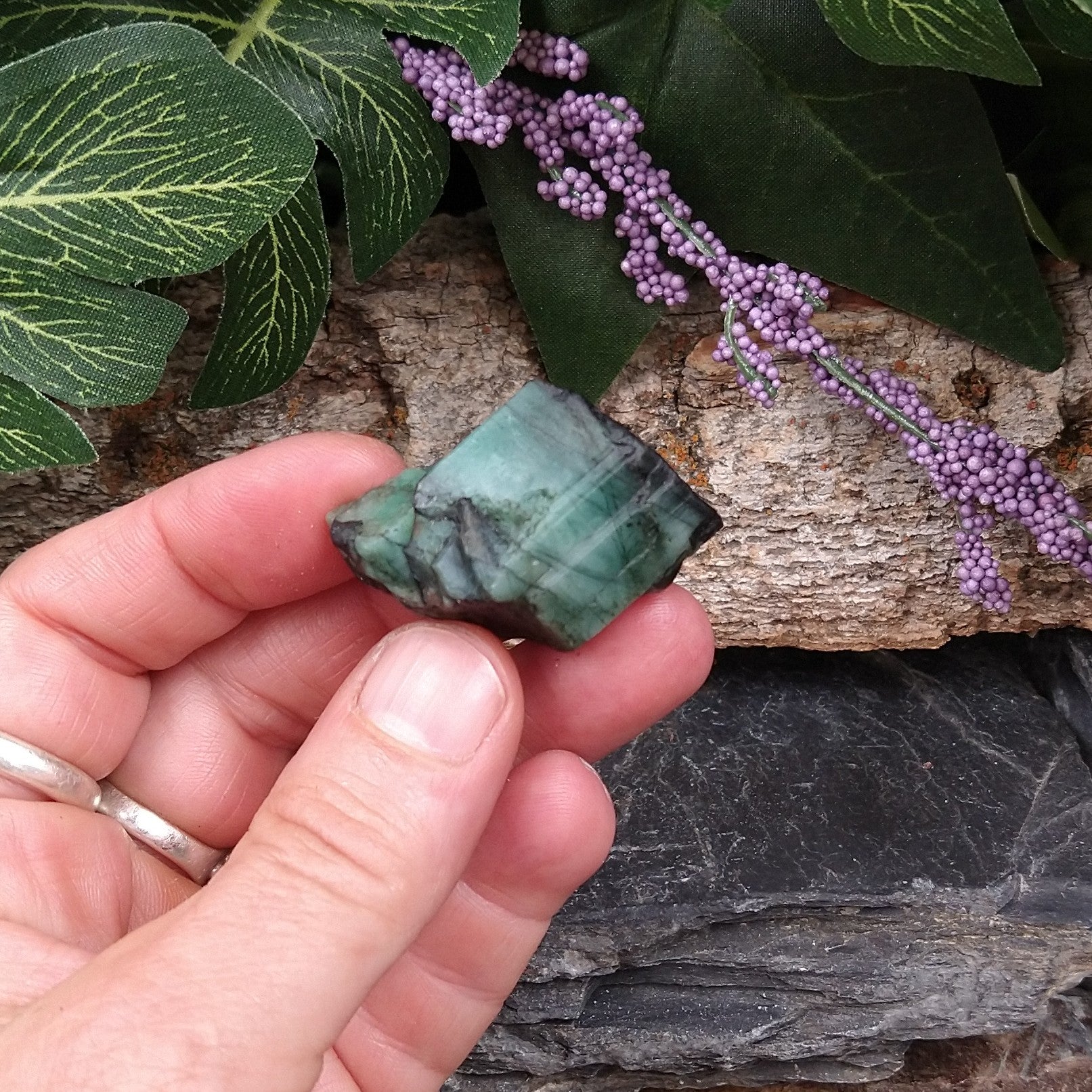 #EM-397 Emerald specimen