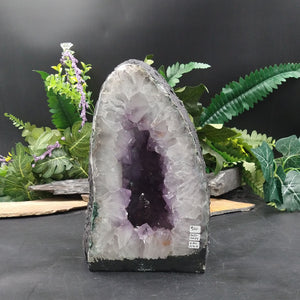 GEO-AM24 Amethyst Geode