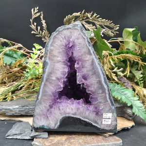 #GEO-AM49 Amethyst Geode