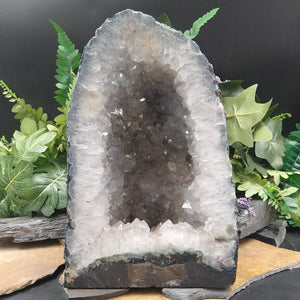 GEO-Q632 Quartz Geode