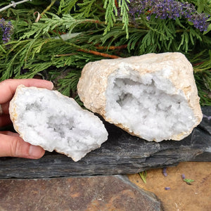 #GEO-Q64 Quartz Geode