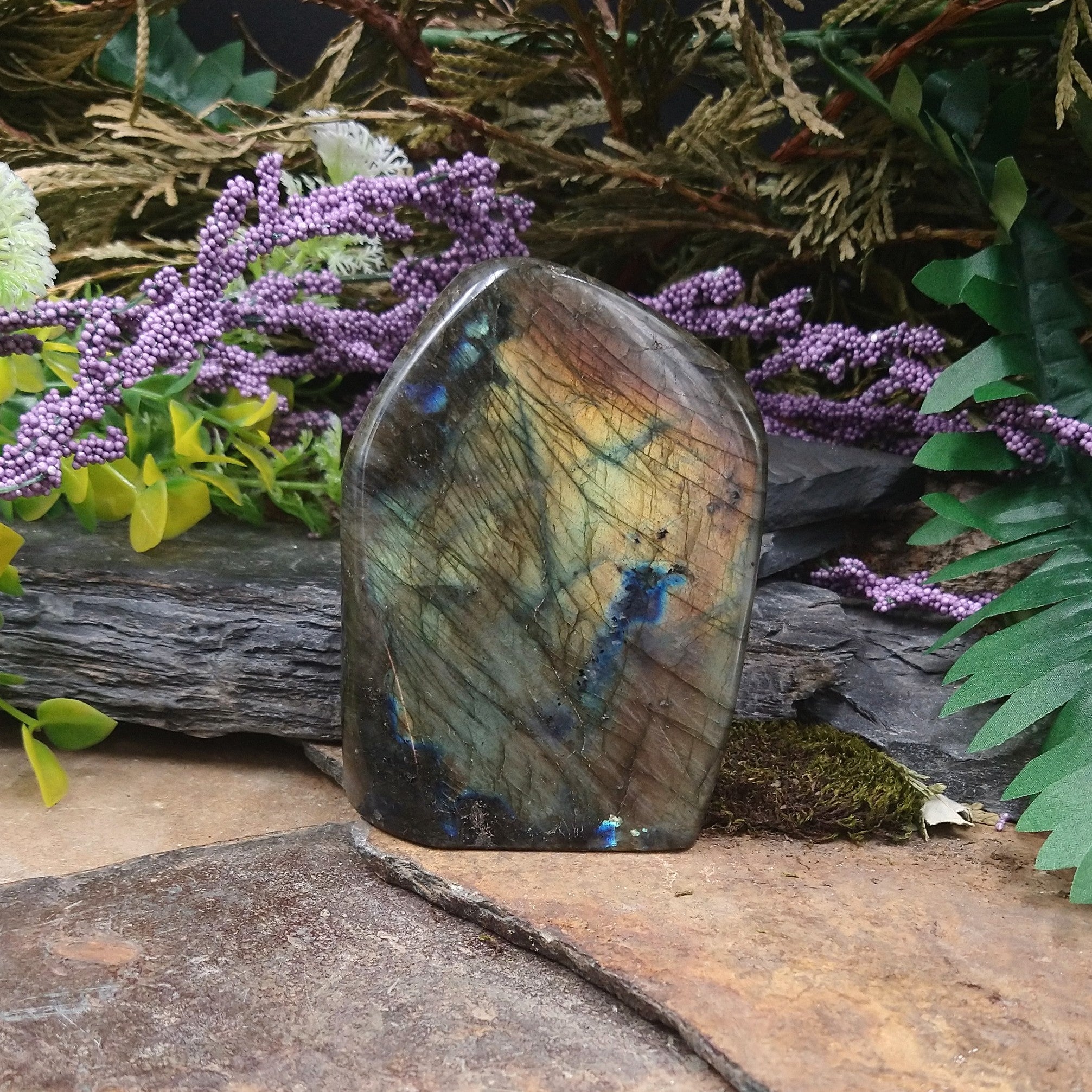 #LAB-1078 Labradorite