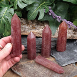 #Q-5087E Strawberry Quartz Point 56g