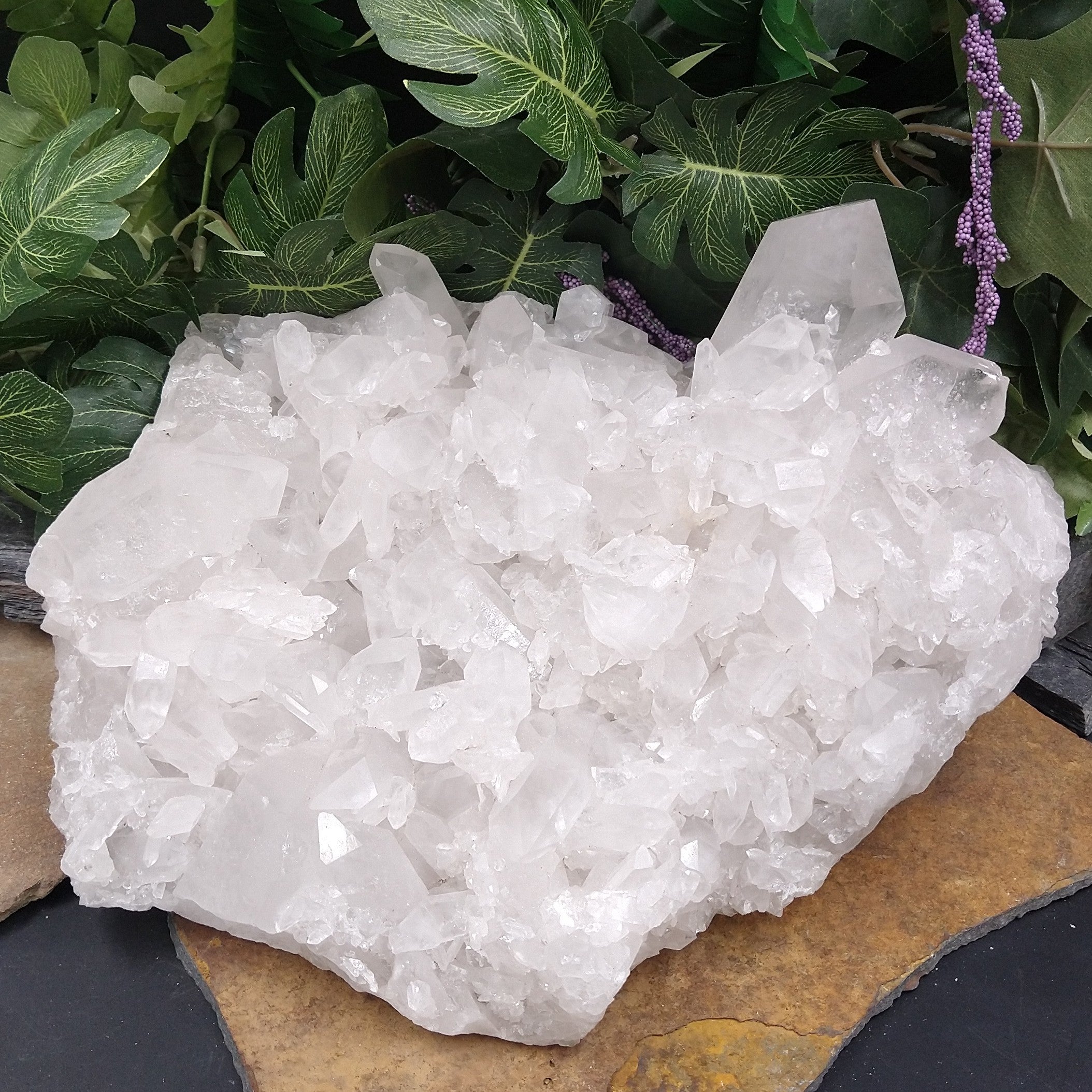 Q-5100 Quartz Cluster