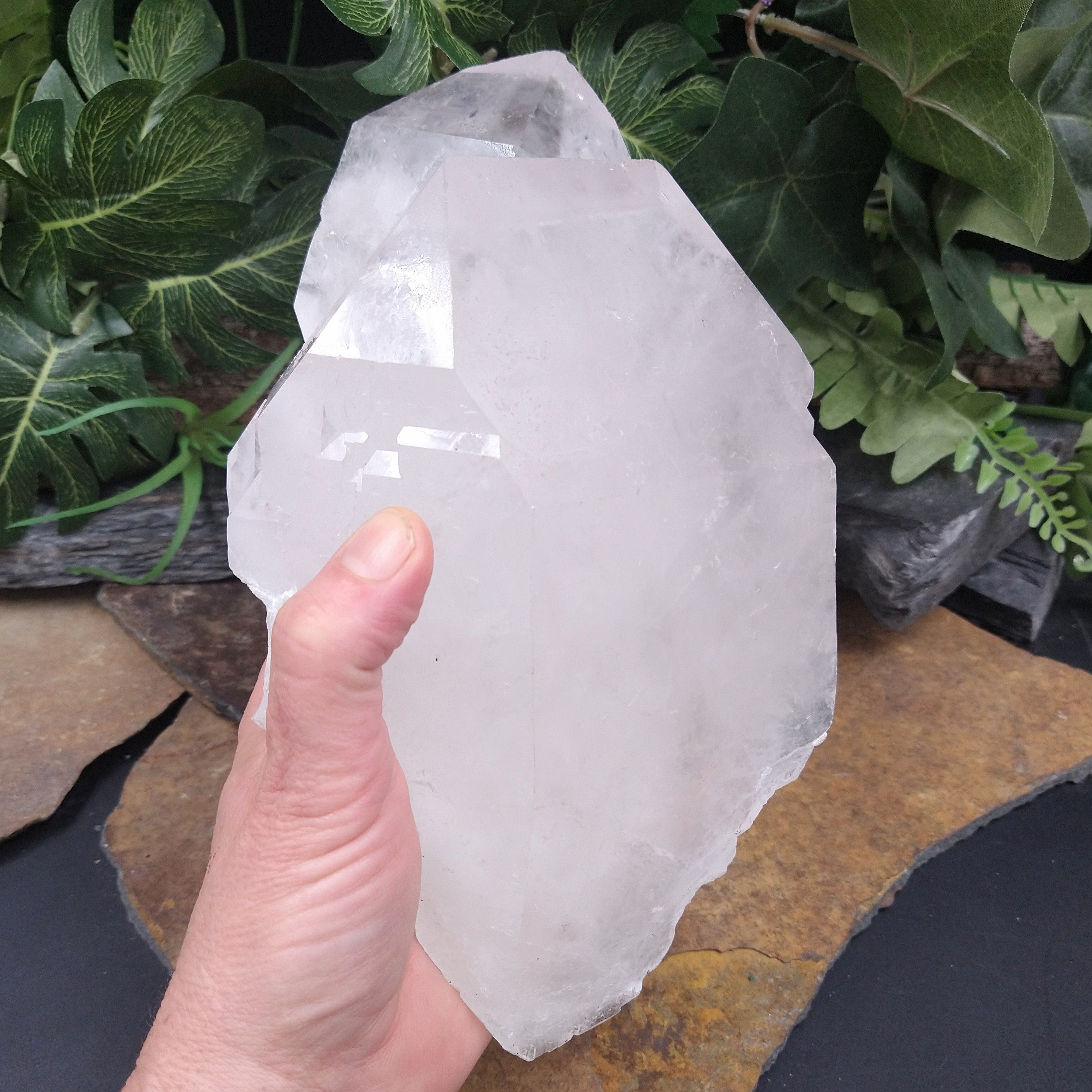 Q-5106 Quartz Crystal