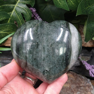 Q-5128 Green Quartz Heart