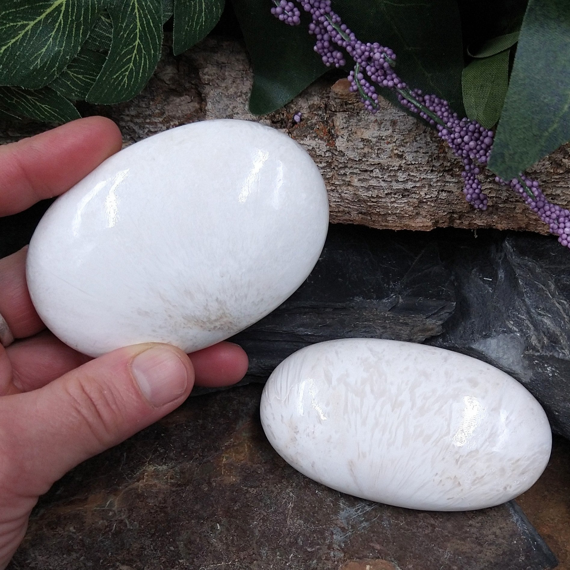 #SCO-8A Scolecite polished palm stone